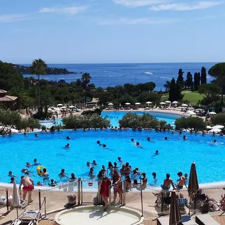5 People With Beautiful Sea View Apartment Drammont